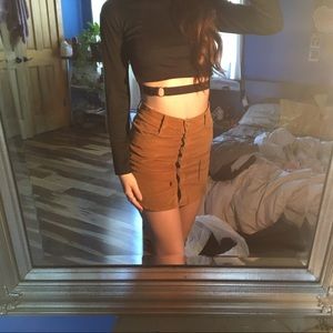 Black cropped turtleneck
