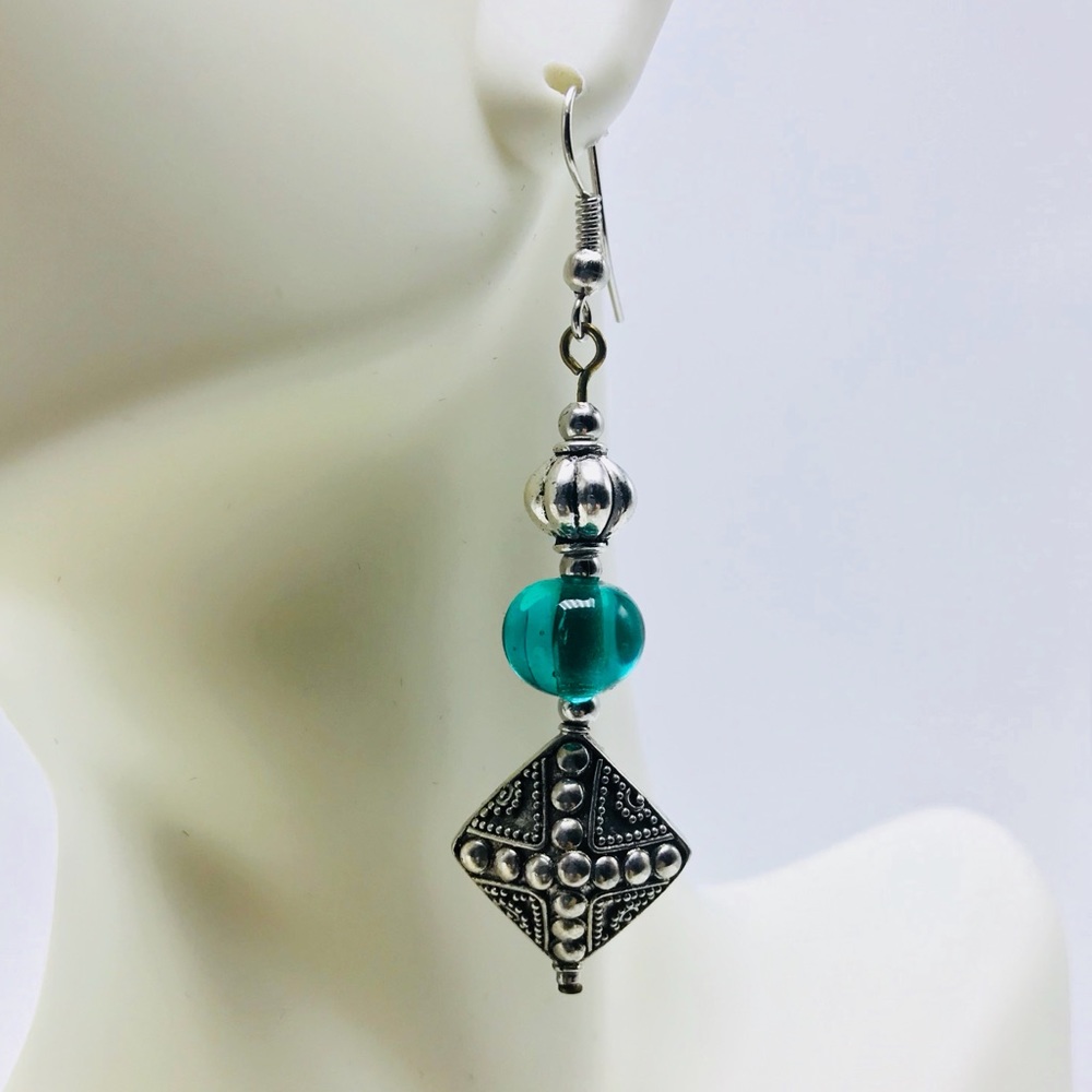 Emerald Arabesque Earrings