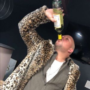 Meet your Posher, Daniel