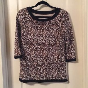 Women’s Top with 3/4 Length Sleeves