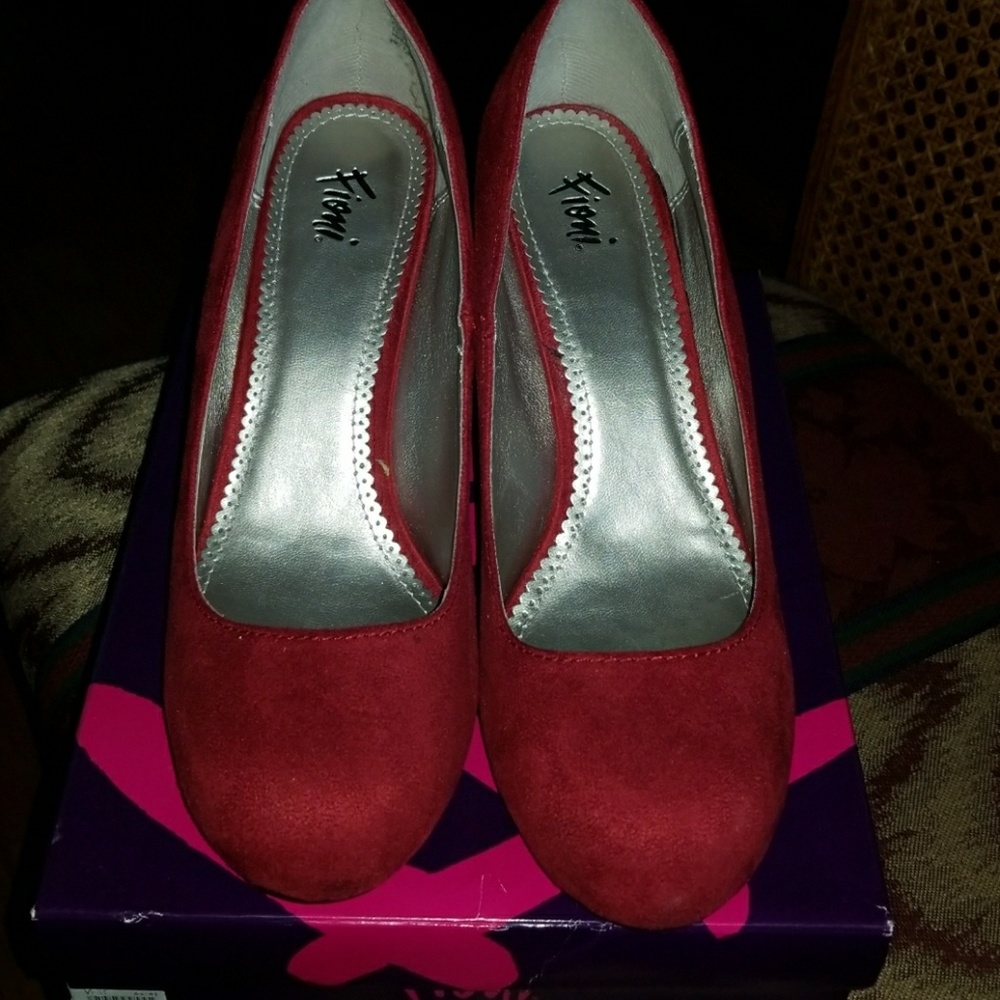 Red Suede Platform Pumps--great for the parties!