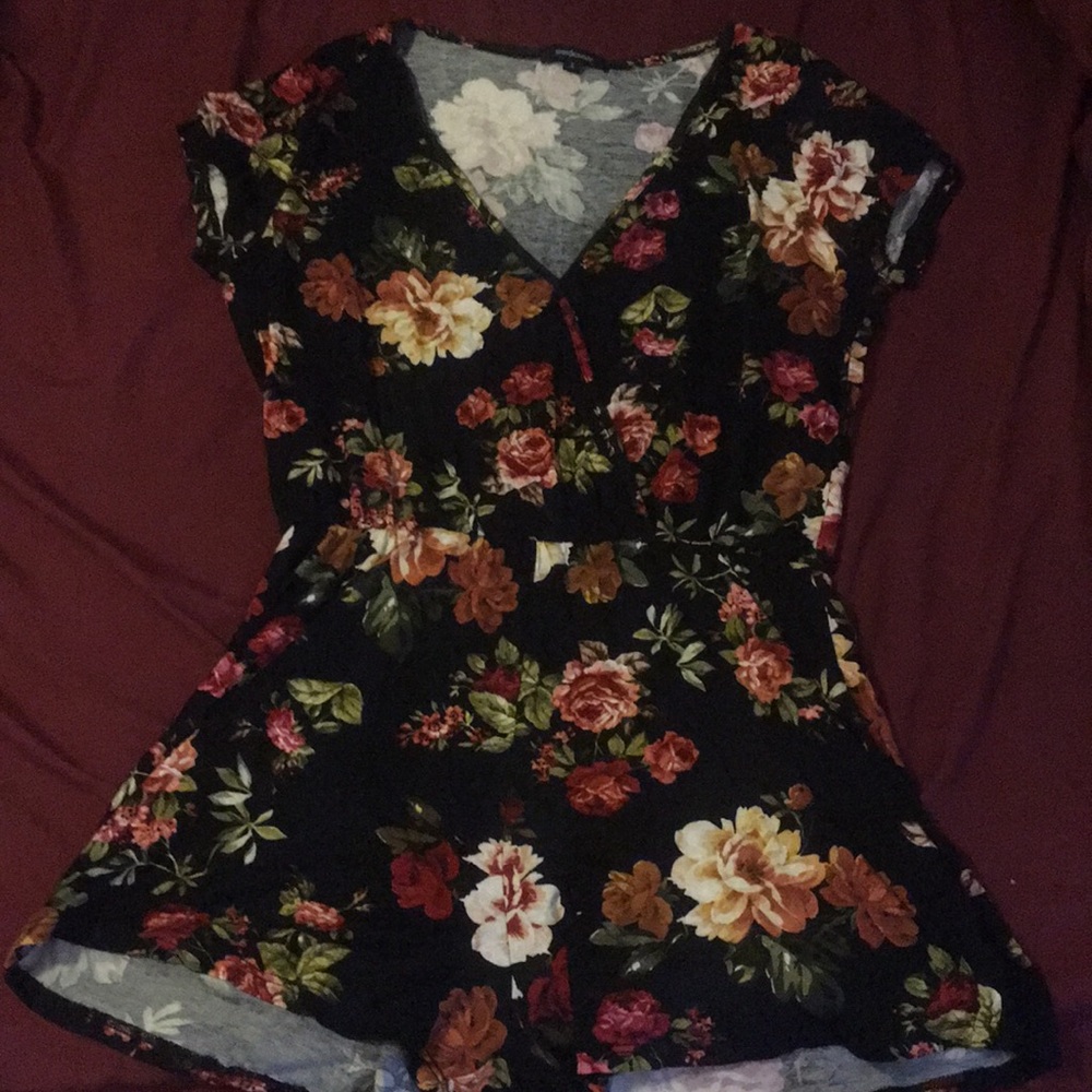 Floral Romper size S