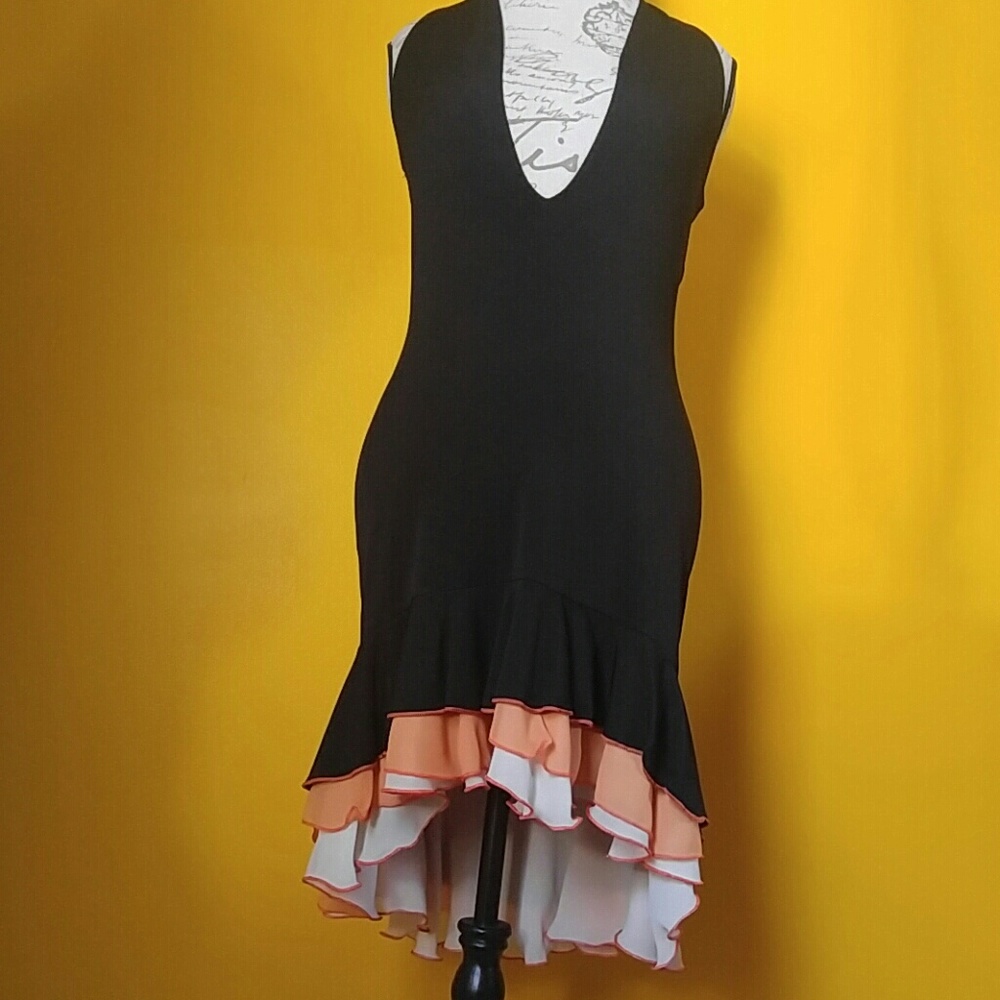 Black Party Dress with a a little Flare - Picture 4 of 4