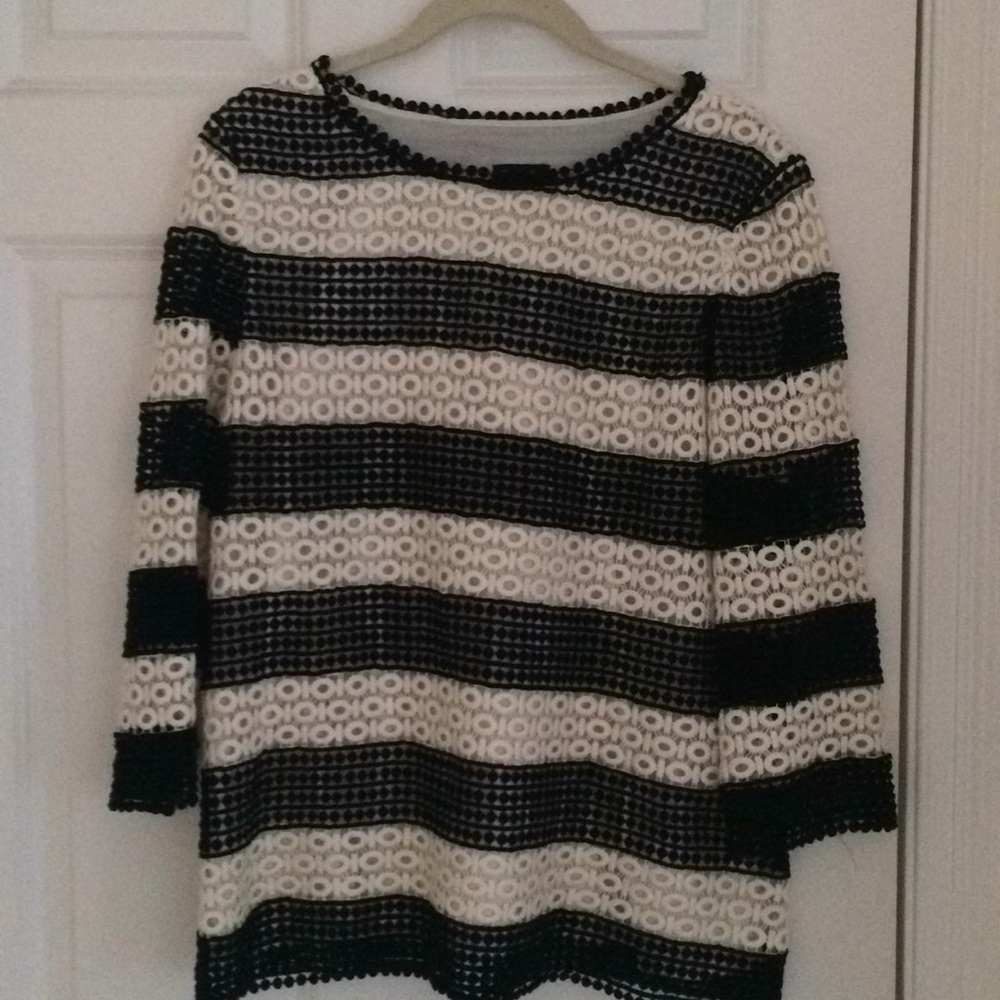 Talbots Top - Picture 2 of 3