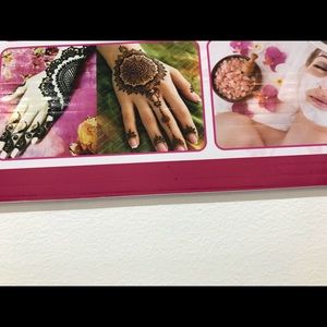 Meet your Posher, Esha