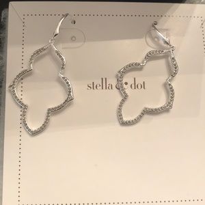 Stella & Dot Pava Arabesque Earrings - NIB