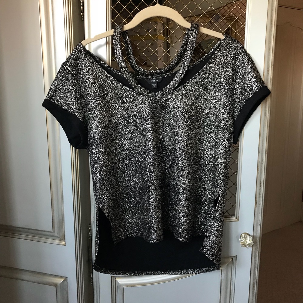 ✨Gorgeous Guess Top Worn Once✨