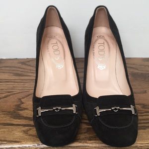 Tod's Suede Round Toe Pumps