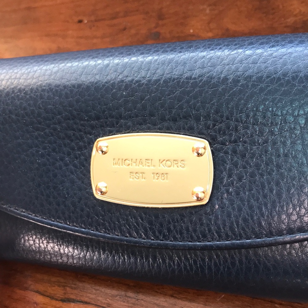 Michael Kors Navy Wallet