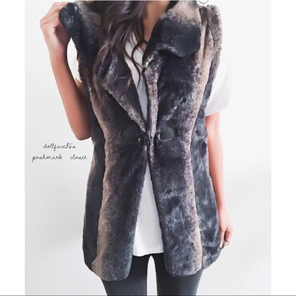 Jessica Simpson Faux Fur Vest 