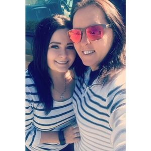 Meet your Posher, Damey