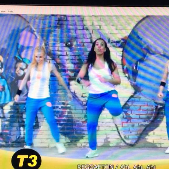 Meet your Posher, Hillary - Picture 1 of 1