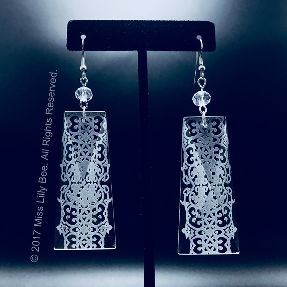 Victorian Scroll Earrings - Picture 1 of 3