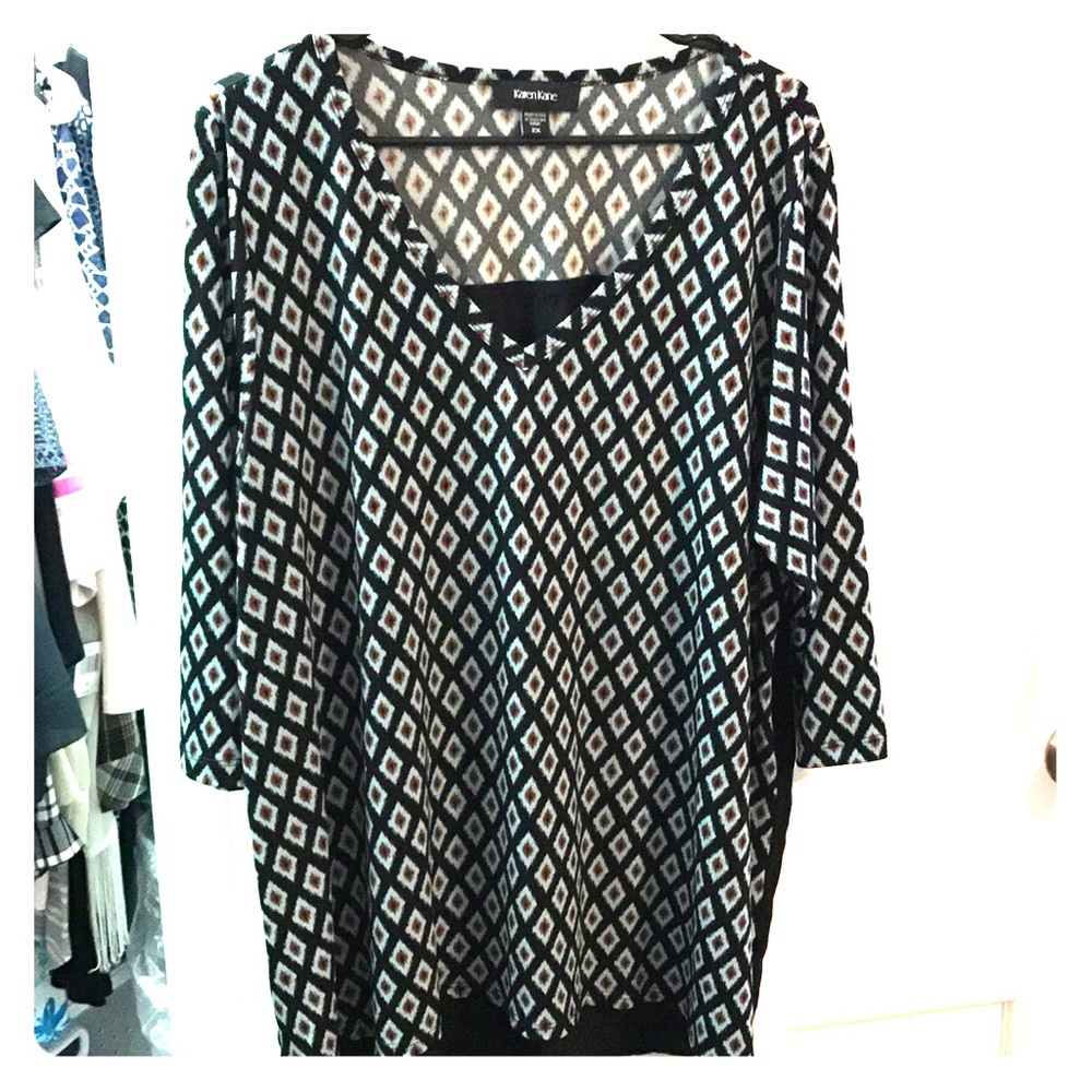 NWOT 2X Karen Kane V-Neck Blouse