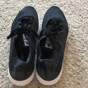 Black Run Natural Adidas Men shoes (size 11)