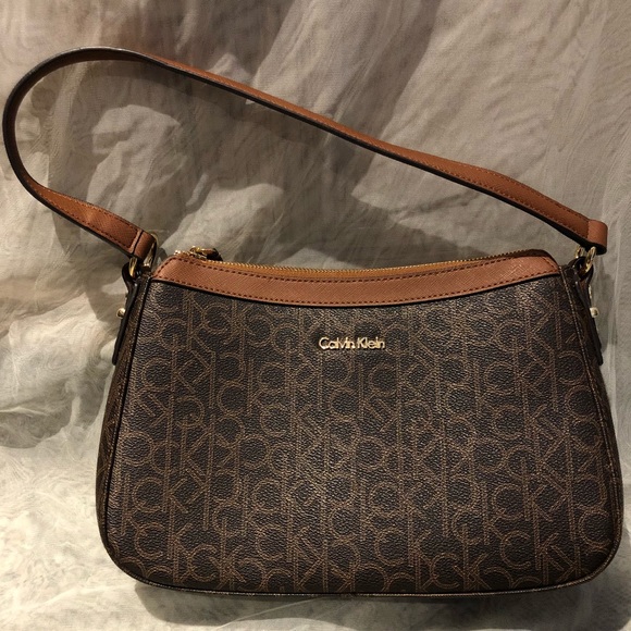 Authentic Calvin Klein Bag. Make an offer. - Picture 1 of 2