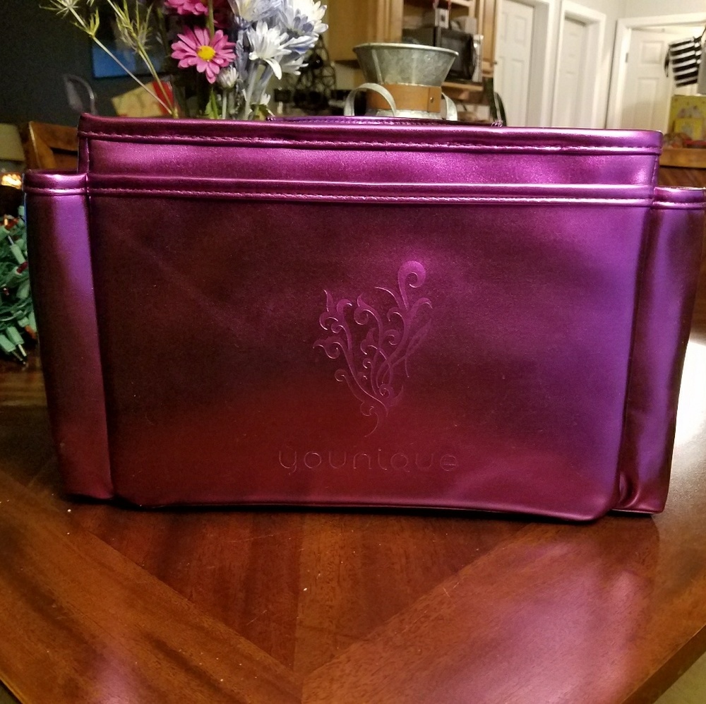 Younique travel makeup bag