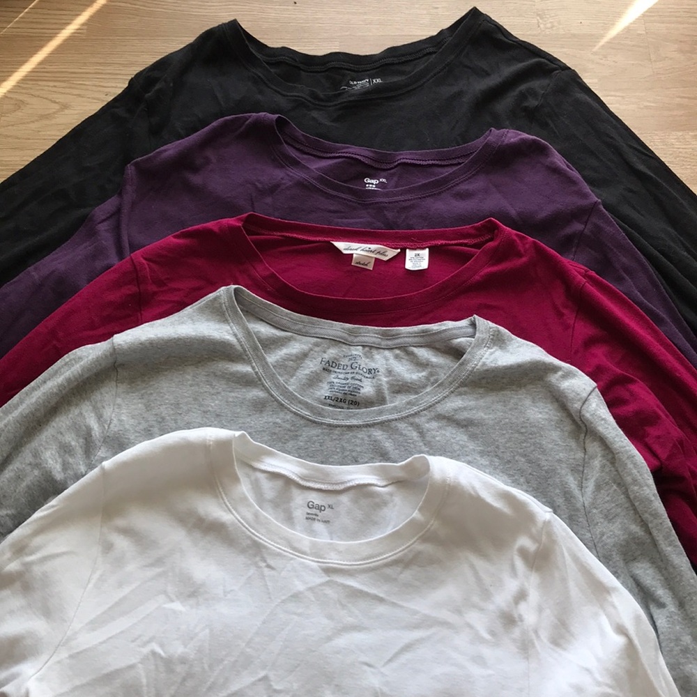 Bundle of long sleeve tees