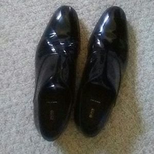 Shoe