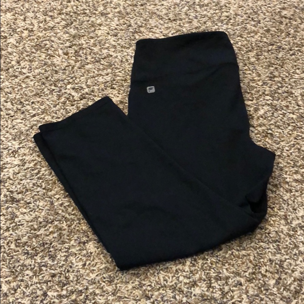 Fabletics black crops