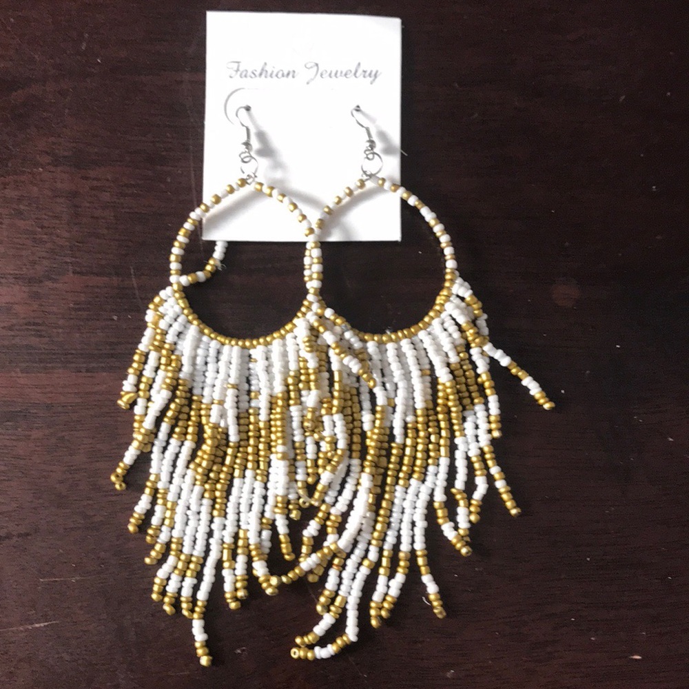 Bohemian-style White and gold fashion earrings
