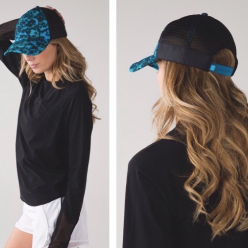Lululemon Whatsup trucker hat Turquoise and Black