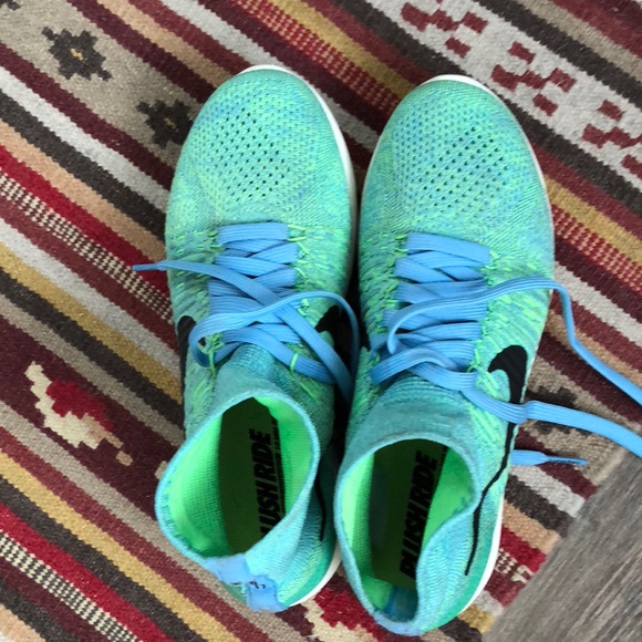 Nike Shoes - Nike Flyknit Lunarepic