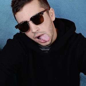 Meet your Posher, Celeste