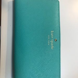 Beautiful teal Kate Spade wallet in EUC