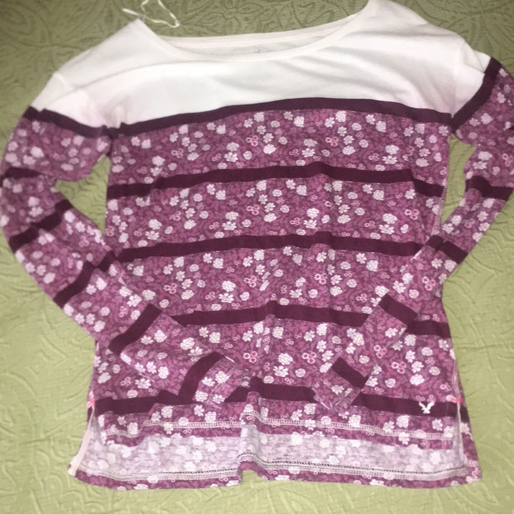 AMERICAN EAGLE LONG SLEEVE