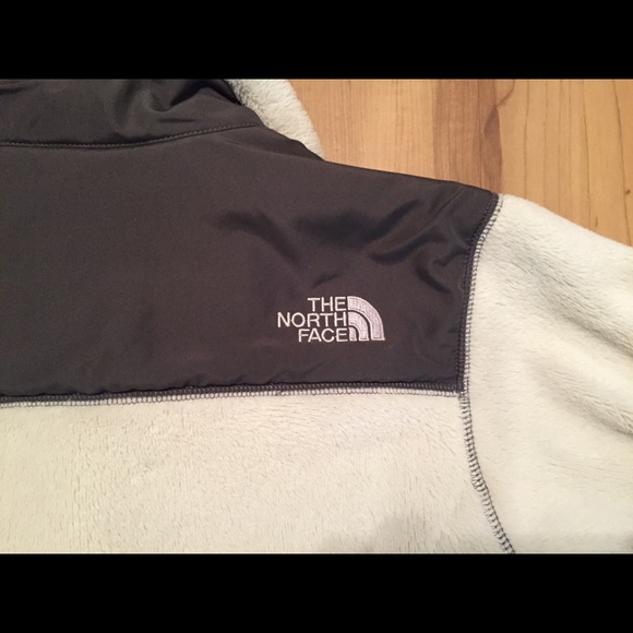 North Face Fleece Jacket, White and Grey, XS - Picture 6 of 6