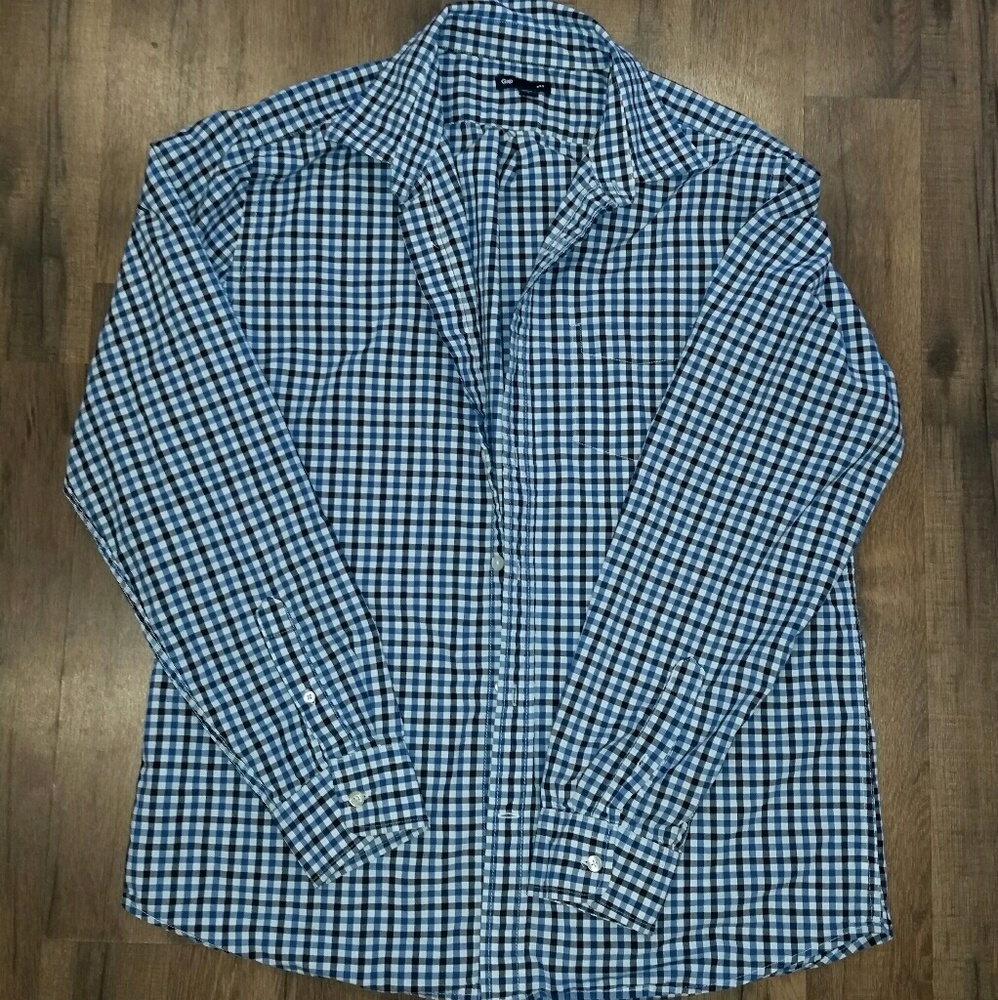 Men's GAP button down shirt