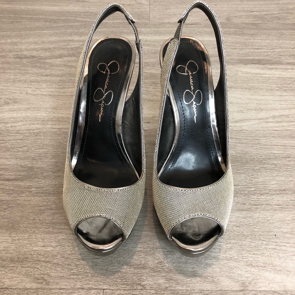 Jessica Simpson Silver Pumps