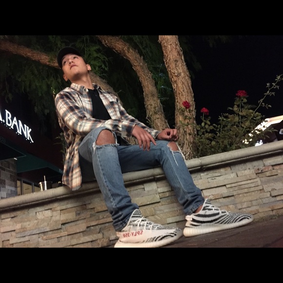 Meet your Posher, Carlos - Picture 1 of 1