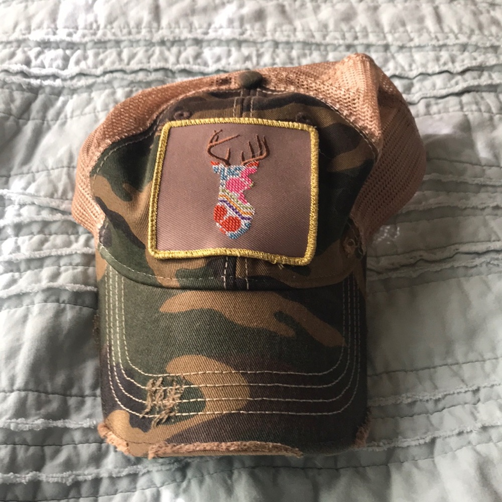 Judith March camp cap