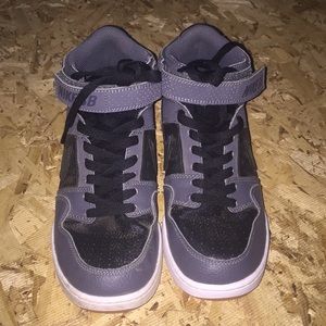 Nike SB Shoes boys sz 7y