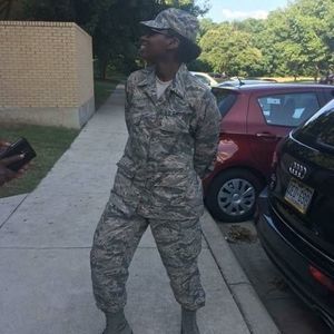 Meet your Posher, Monette