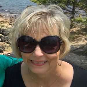 Meet your Posher, Lisha