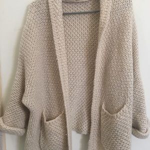 Sweater/cardigan