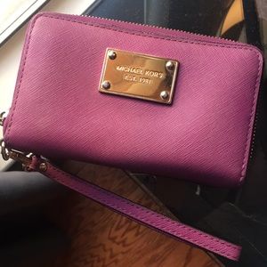 Michael Kors Wristlet