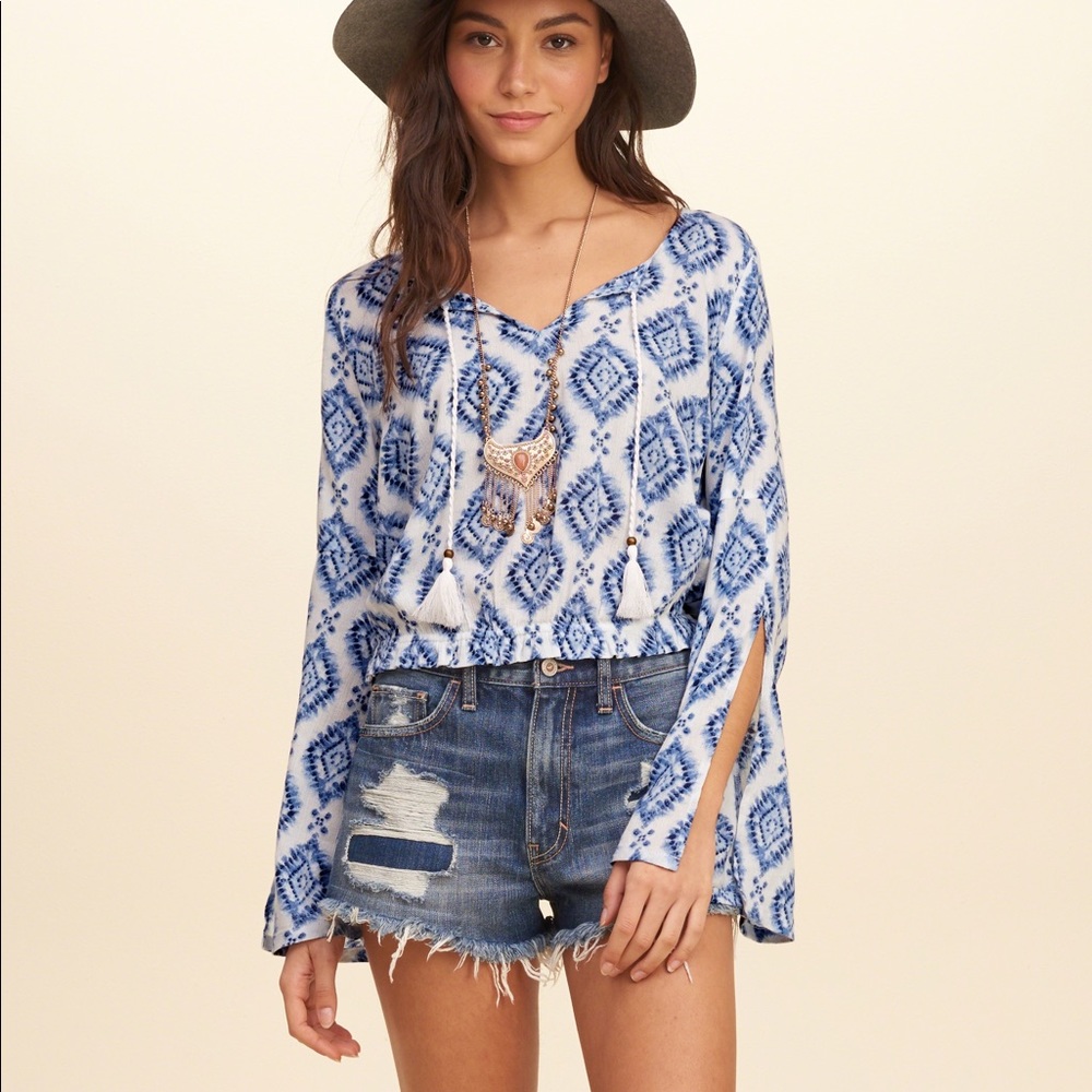 Long sleeve Hollister blouse