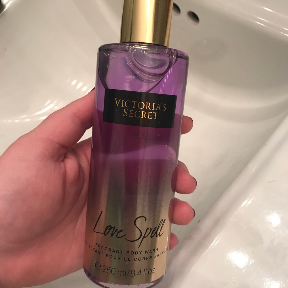 Victoria Secret Love Spell Body Wash