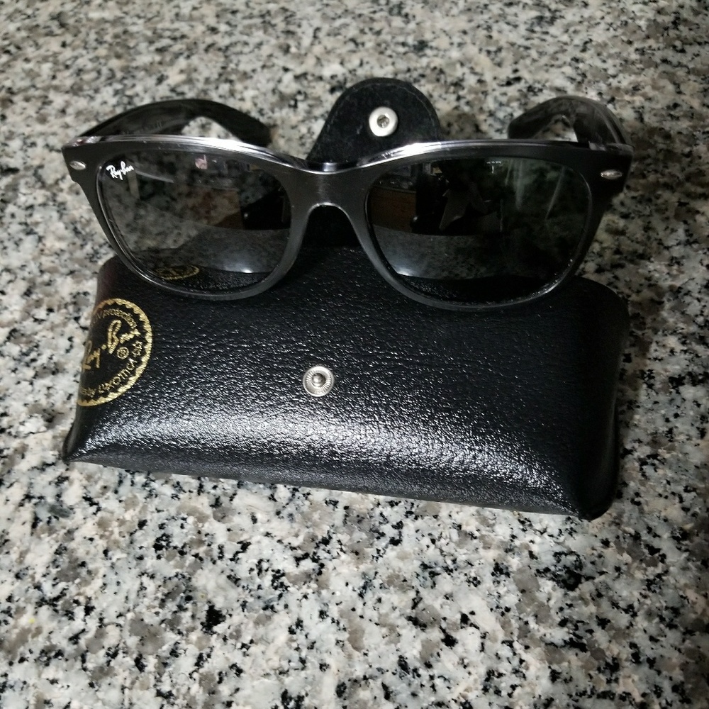 RayBan Wayfarer Sunglasses