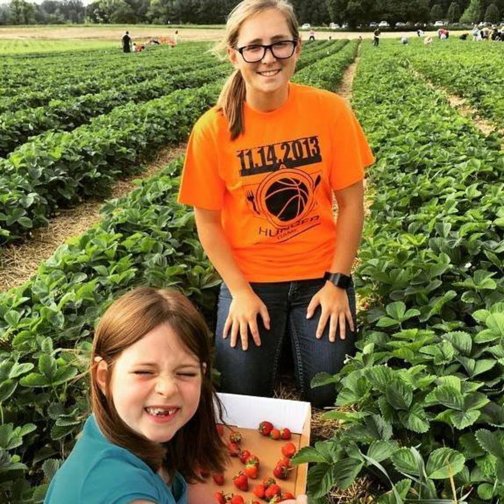 Meet your Posher, Crystal