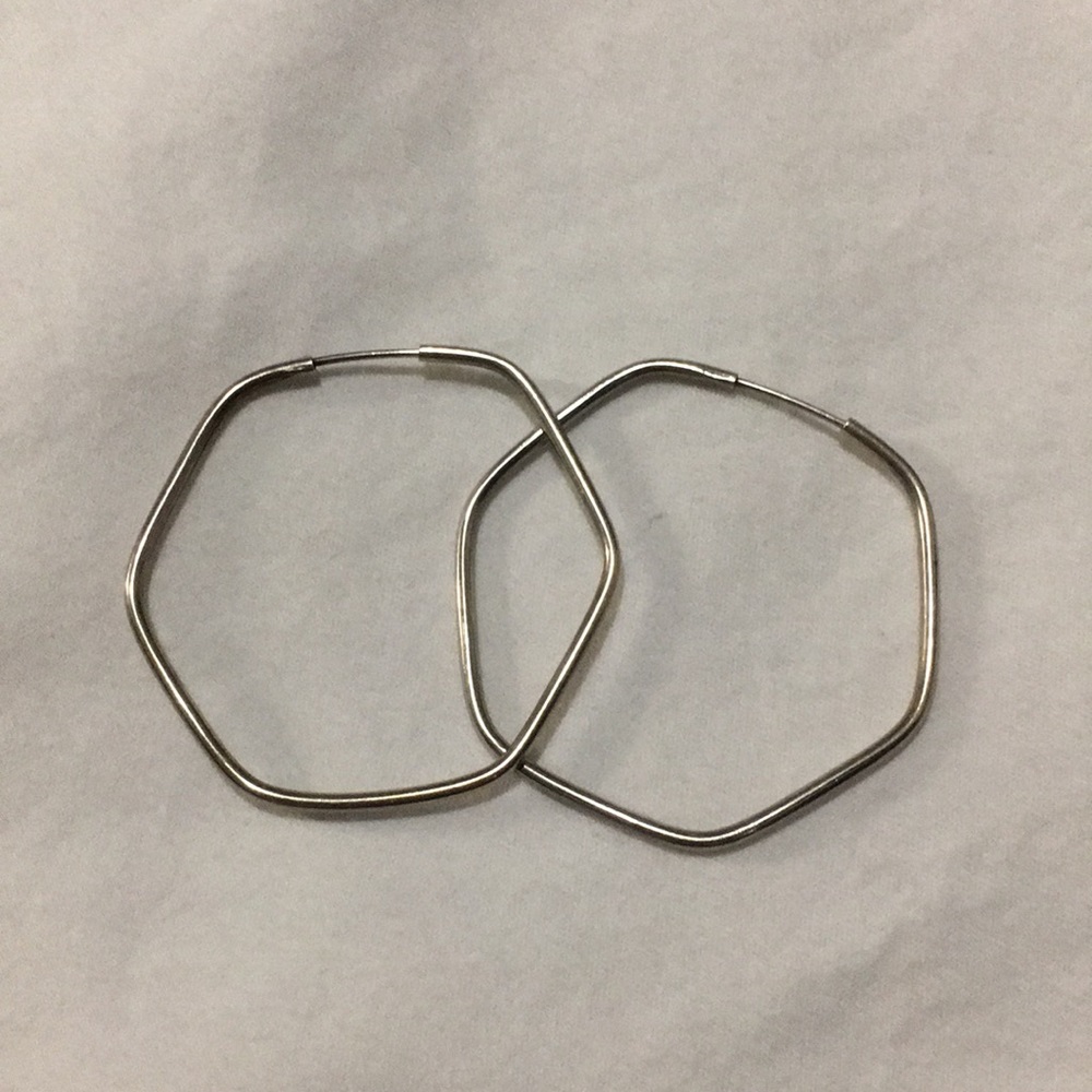 Hexagon shape silver earrings