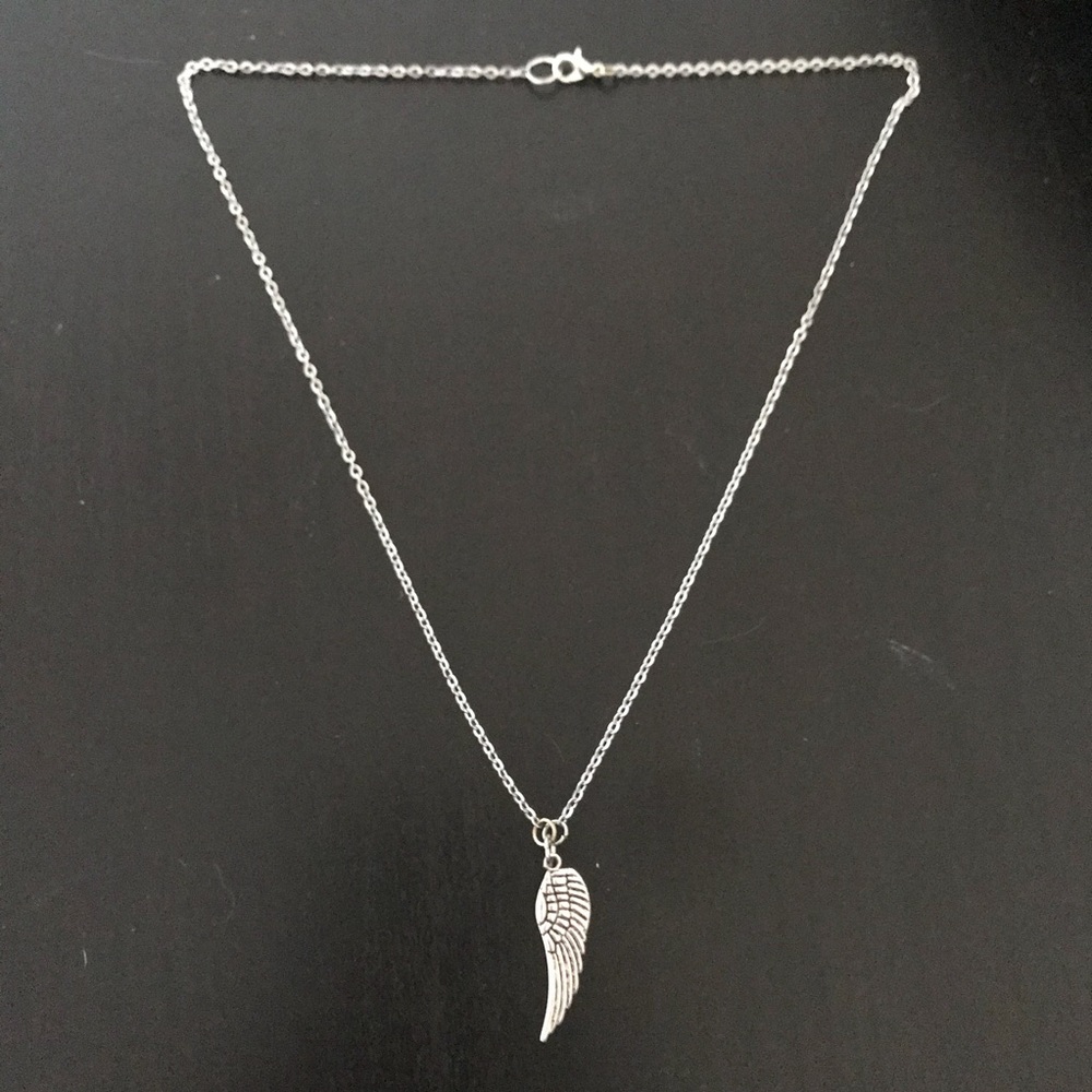 🎉HP🎉 Angel Wing - Handmade Necklace - Picture 4 of 4