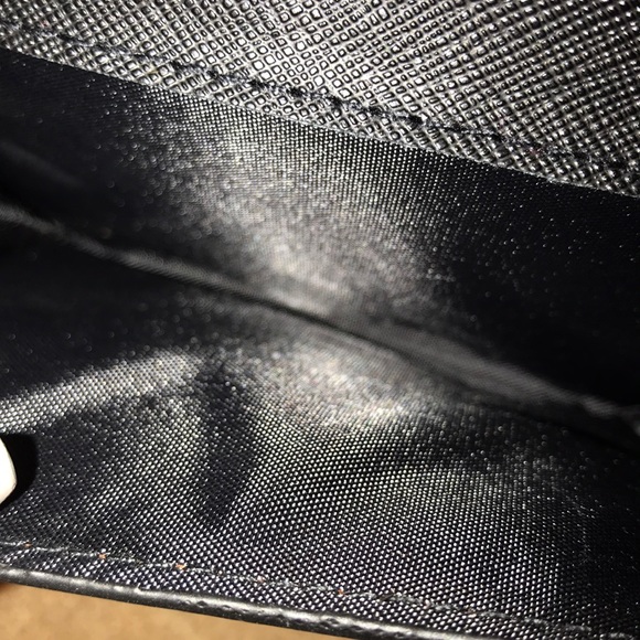 Brand new Michael Kors Wallet, never used! - Picture 3 of 3