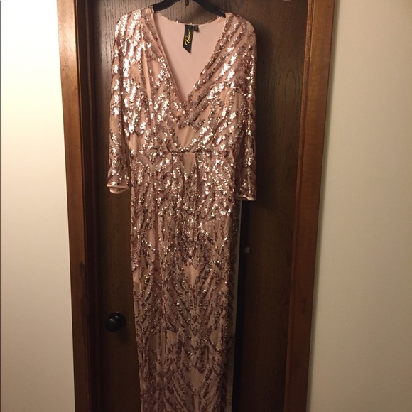 Trixxi gown rose gold sequins gown - Picture 2 of 5