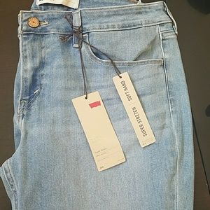❤FINAL PRICE❤ new tags LEVI'S Skinny Jeans size 11