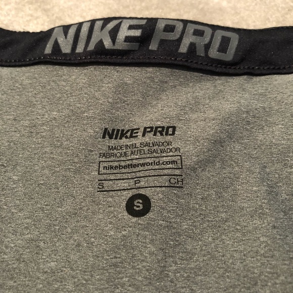 Nike Bundle! Nike Pro Top and Shorts! - Picture 4 of 5